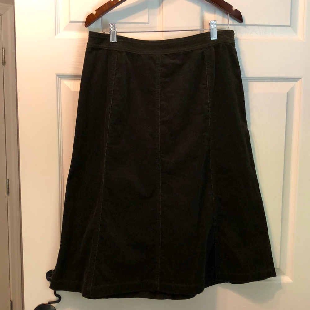 Croft & barrow 10 stretch corduroy olive green A-line skirt excellent condition